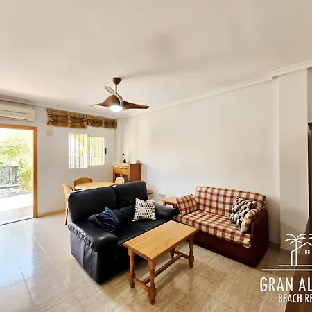 Homestay Adosado Familiar Novamar 33