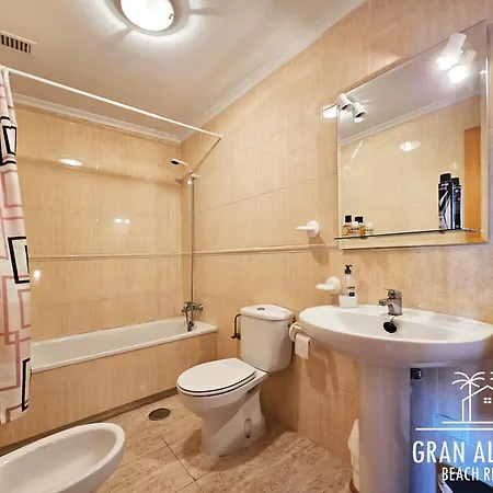Homestay Adosado Familiar Novamar 33